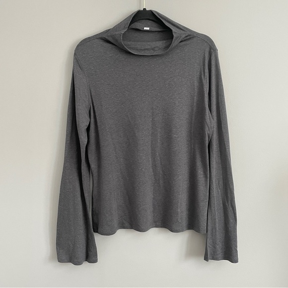 Lululemon Gray Day to Light Long Sleeve Knit - Small - Picture 9 of 10